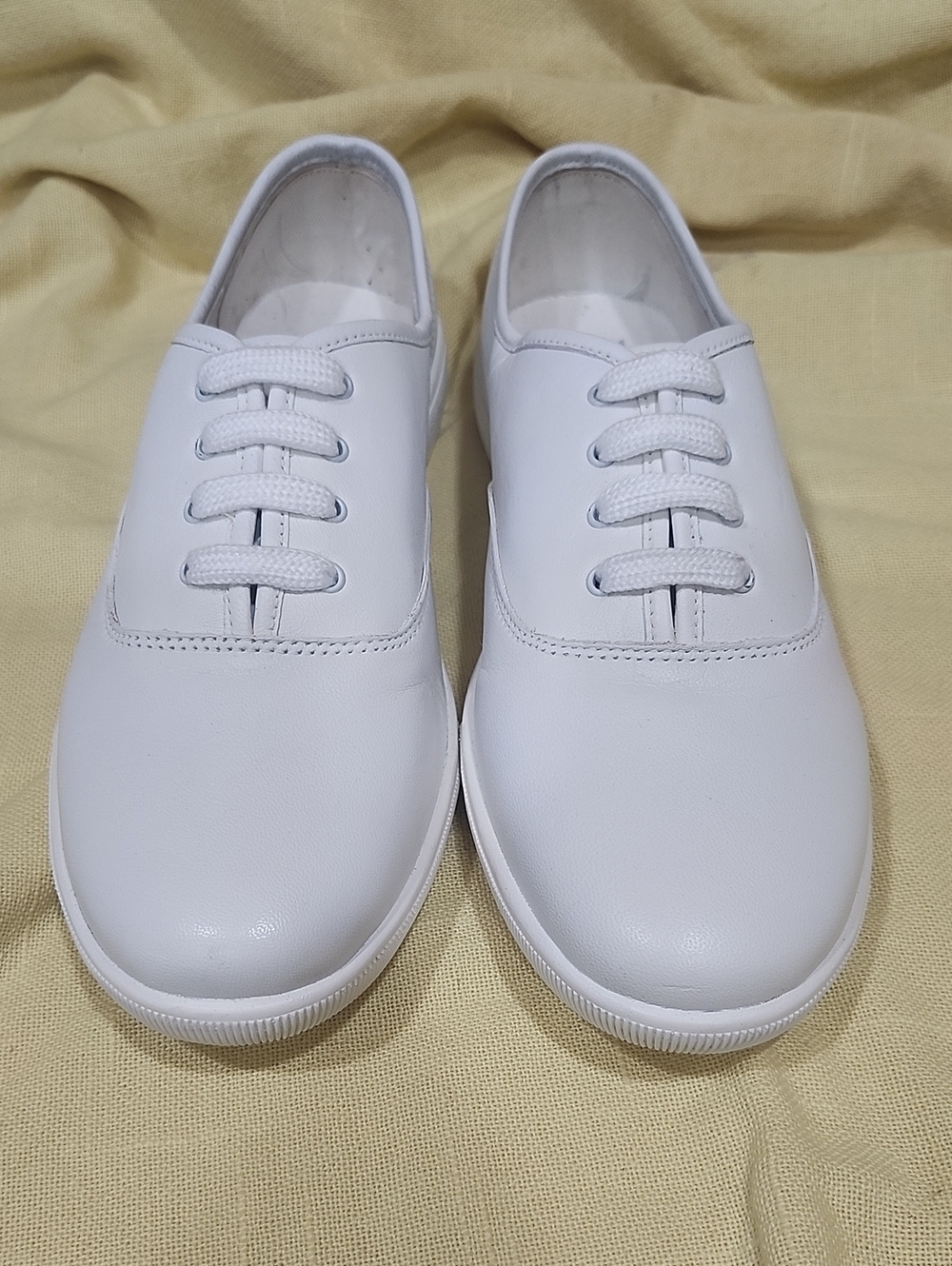 Women’s Low-Top White Lace-Up Sneakers